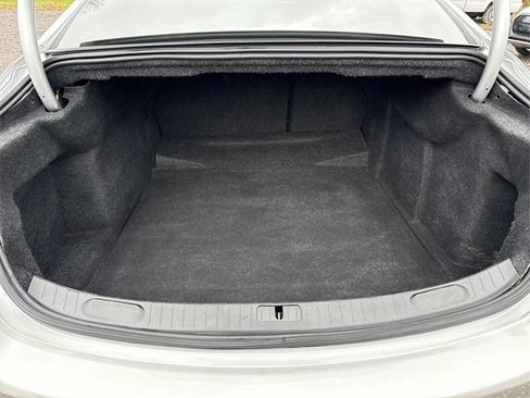 Used 2015 Chevrolet Impala LTZ image 13