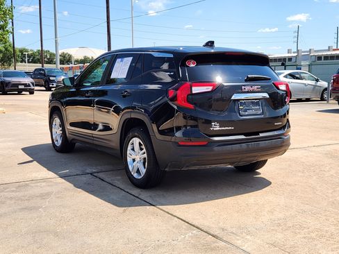 Certified 2024 GMC Terrain SLE AWD/4WD image 8