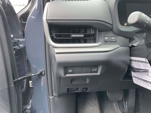 Used 2026 Toyota Grand Highlander XLE image 33