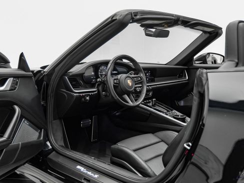 Used 2025 Porsche 911 Turbo S w/ Exterior Sport Package AWD/4WD image 44