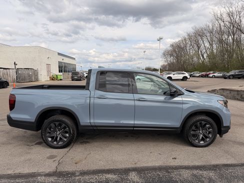 Used 2026 Honda Ridgeline Sport image 2