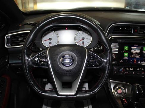 Used 2021 Nissan Maxima Platinum w/ 40th Anniversary Package FWD image 11