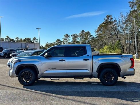 Used 2022 Toyota Tundra SR5 image 5