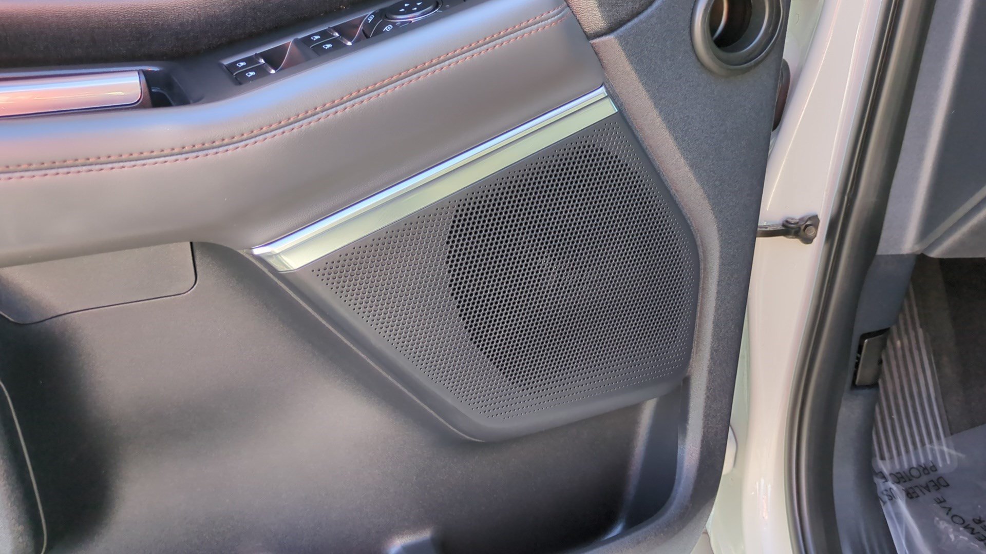 Used 2025 Ford Expedition Active RWD image 15