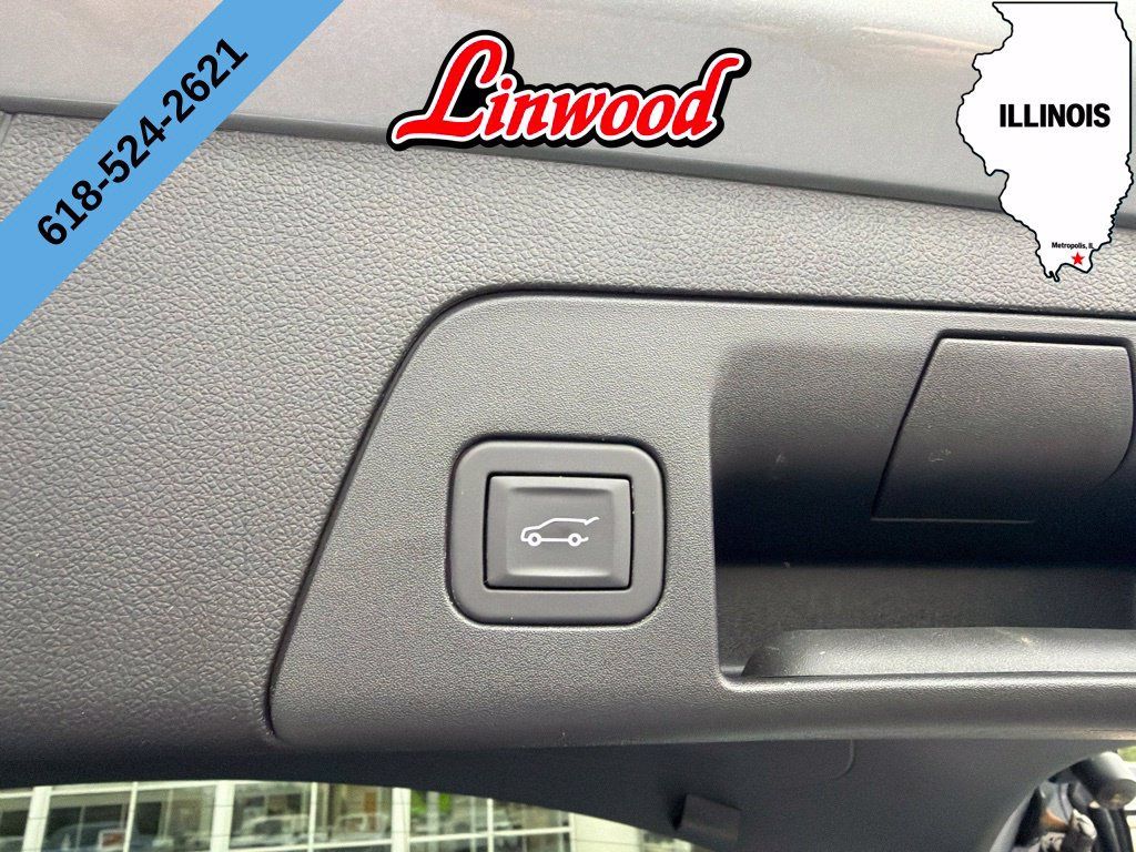 Used 2025 Buick Envision Sport Touring AWD/4WD image 14