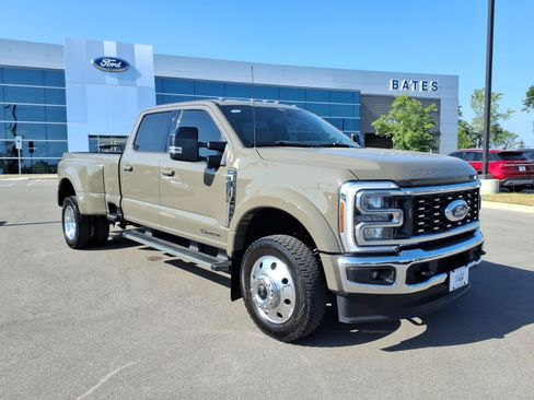 Used 2026 Ford F450 Lariat AWD/4WD image 1