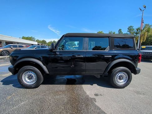 New 2025 Ford Bronco 4-Door image 7