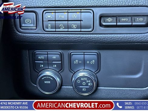 Used 2023 GMC Yukon Denali AWD/4WD image 38