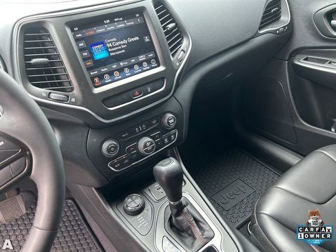 Used 2022 Jeep Cherokee Trailhawk AWD/4WD image 20