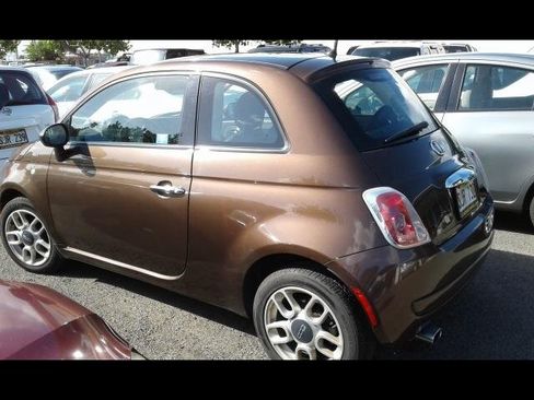Used 2015 FIAT 500 Pop FWD image 3