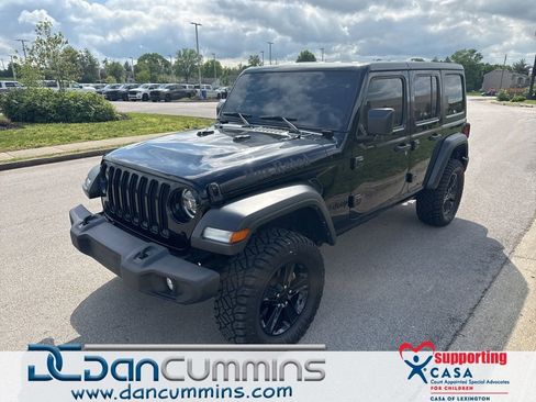 Used 2022 Jeep Wrangler Unlimited Sport AWD/4WD image 1