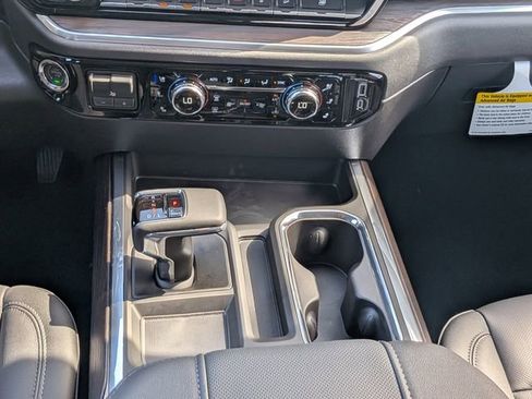 New 2026 GMC Sierra 1500 SLT w/ SLT Premium Plus Package image 18