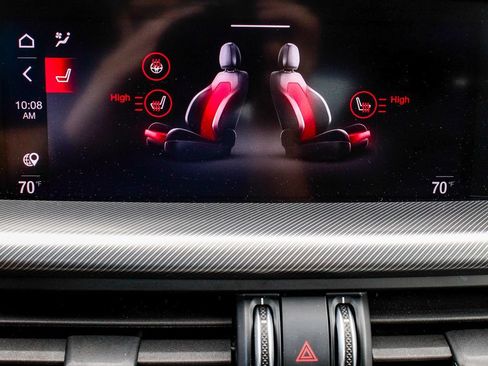 Used 2023 Alfa Romeo Stelvio Veloce AWD/4WD image 24