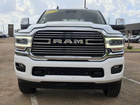 Used 2024 RAM 2500 Laramie w/ Safety Group AWD/4WD image 2