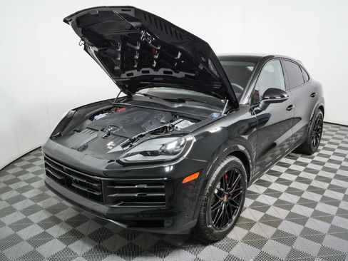 New 2026 Porsche Cayenne S AWD/4WD image 34