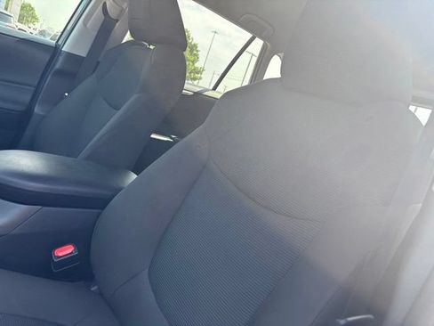 Certified 2025 Toyota RAV4 LE FWD image 8
