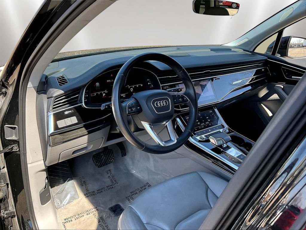 Used 2023 Audi Q7 3.0T Premium Plus AWD/4WD image 17