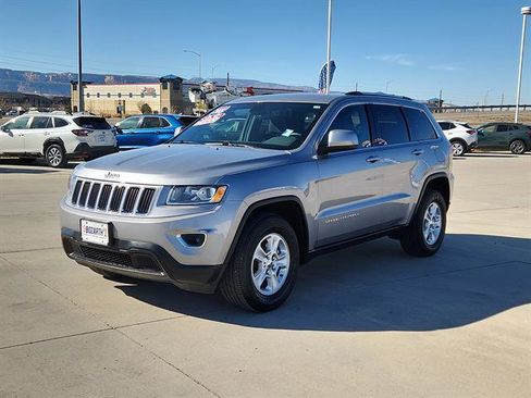 Used 2015 Jeep Grand Cherokee Laredo w/ Quick Order Package 23E image 2