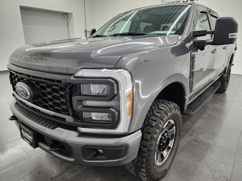 Used 2023 Ford F350 XLT w/ Tremor Off-Road Package image 7