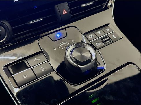 Used 2023 Subaru Solterra AWD image 25