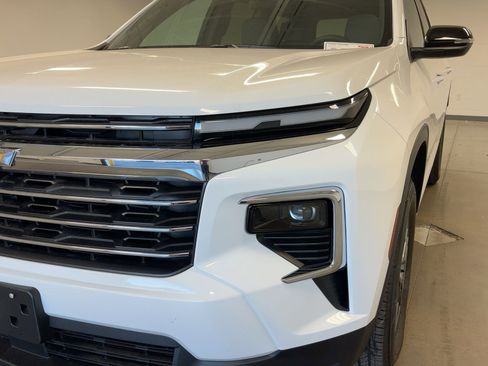 New 2025 Chevrolet Traverse LT image 19