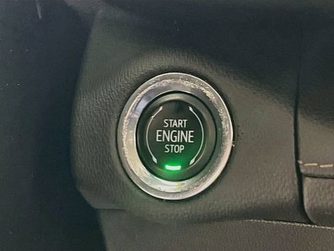 Used 2023 Buick Envision Essence w/ Sport Touring Package FWD image 19