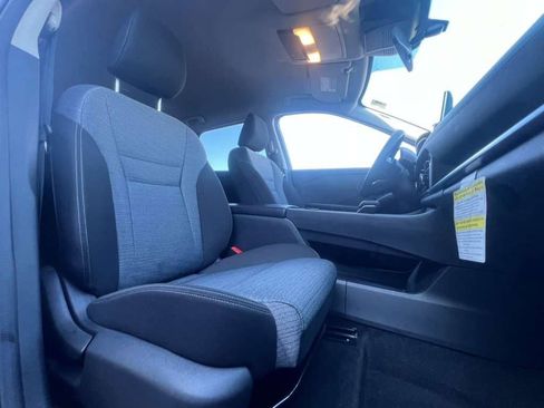 Used 2023 Nissan Rogue SV image 23