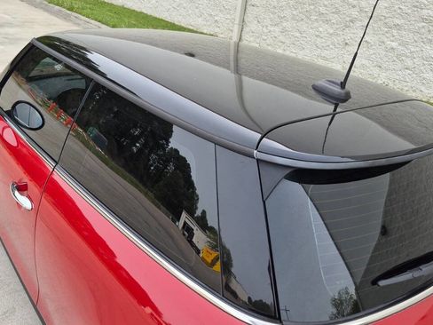 Used 2014 MINI Cooper 2-Door Hardtop image 16