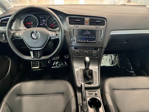 Used 2017 Volkswagen Golf Alltrack AWD/4WD image 15