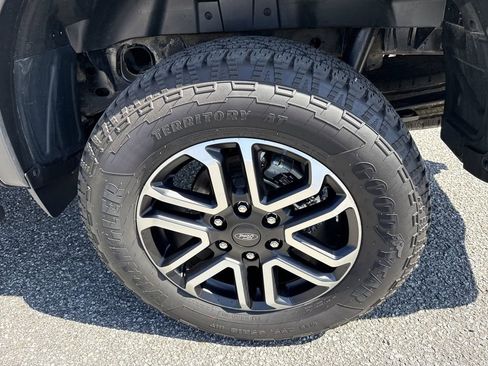 Used 2025 Ford Ranger Lariat w/ Trailer Tow Package image 18