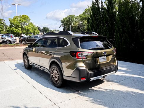 Used 2023 Subaru Outback Touring XT AWD/4WD image 9