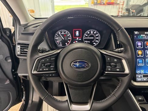 Used 2023 Subaru Outback Premium AWD/4WD image 16