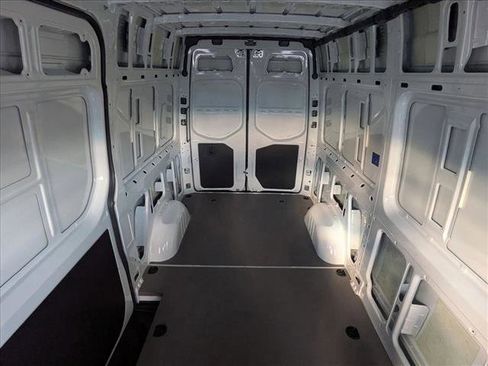 New 2025 Mercedes-Benz Sprinter 2500 image 18