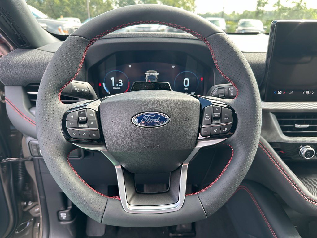 New 2027 Ford Explorer ST-Line w/ Premium Package AWD/4WD image 9
