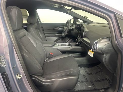 New 2026 Chevrolet Equinox EV LT image 15