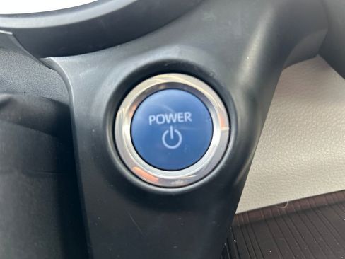 Certified 2022 Toyota Sienna LE image 24