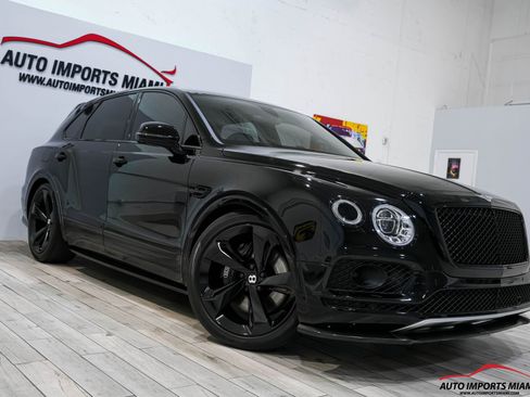 Used 2018 Bentley Bentayga image 33