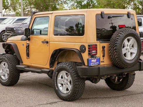 Used 2013 Jeep Wrangler Sahara w/ Connectivity Group AWD/4WD image 7