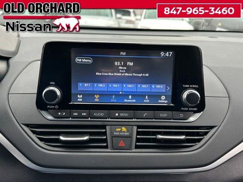 Used 2024 Nissan Altima 2.5 S image 15