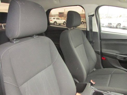 Used 2018 Ford Focus S FWD image 27