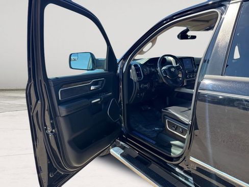 Used 2020 RAM 1500 Laramie AWD/4WD image 10