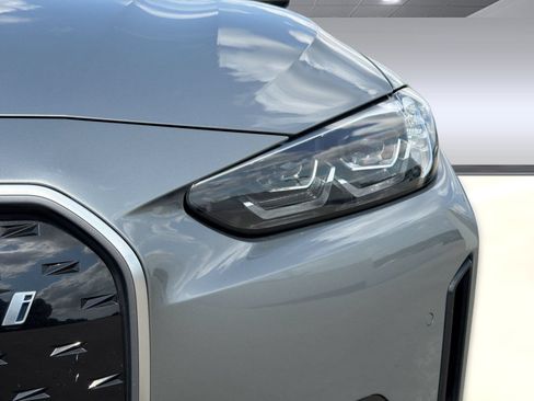 Used 2023 BMW i4 eDrive40 RWD image 12