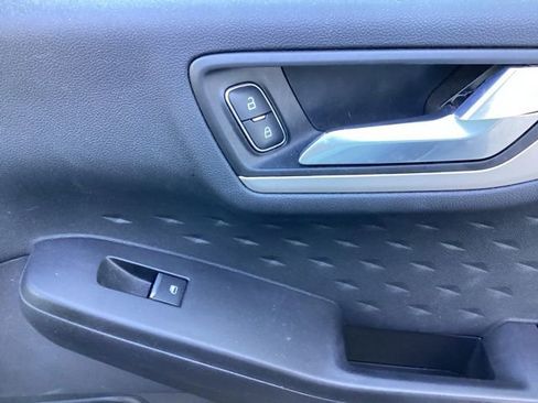 Used 2020 Ford Escape SE Sport image 21