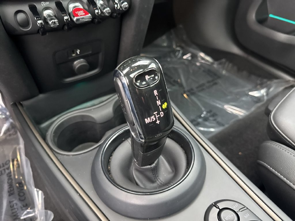 Used 2024 MINI Cooper Countryman S w/ Premium Package FWD image 17