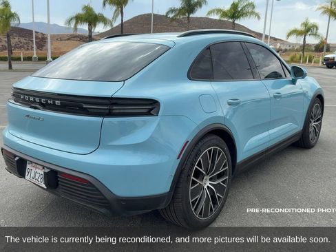 Used 2025 Porsche Macan 4S Electric AWD/4WD image 6