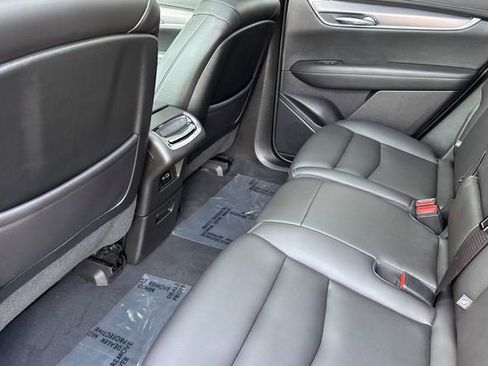 Used 2023 Cadillac XT6 Luxury AWD/4WD image 14