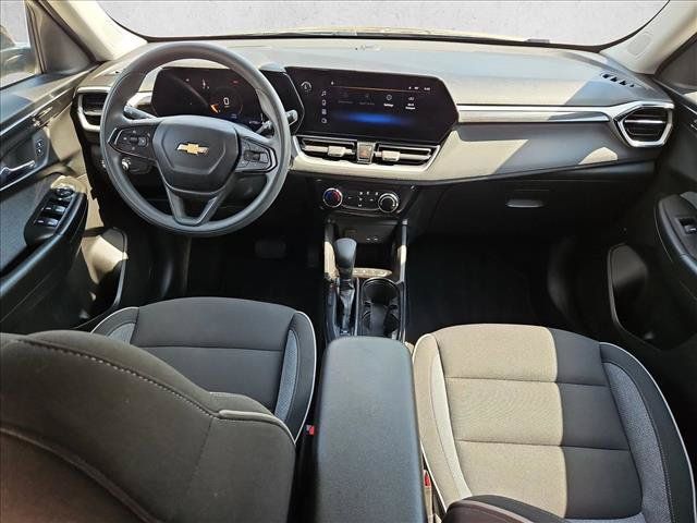 Used 2024 Chevrolet TrailBlazer LT w/ Driver Confidence Package AWD/4WD image 15