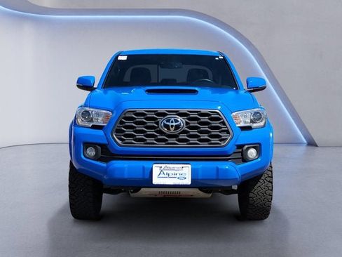 Used 2020 Toyota Tacoma TRD Sport w/ Technology Package image 8