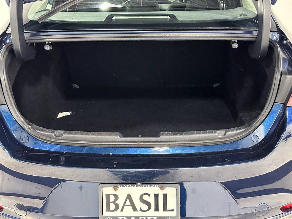 Used 2022 MAZDA MAZDA3 s FWD image 5