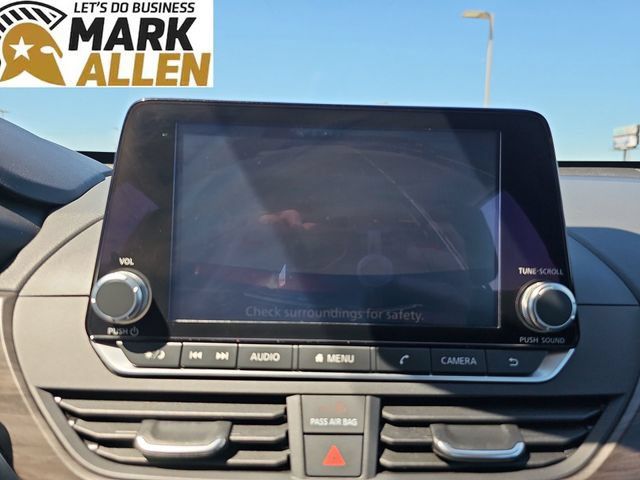 Used 2025 Nissan Altima 2.5 SV FWD image 14